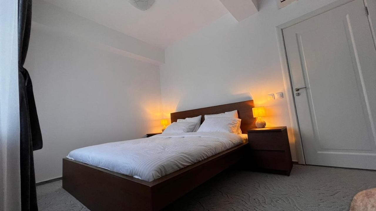 Ispera At The Vila Hotel Corbeanca Exterior photo